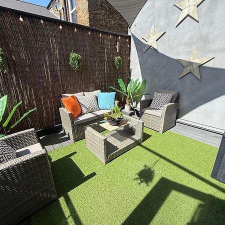 The Duplex Margate With Deck & Living Space Air Conditioning Exteriér fotografie