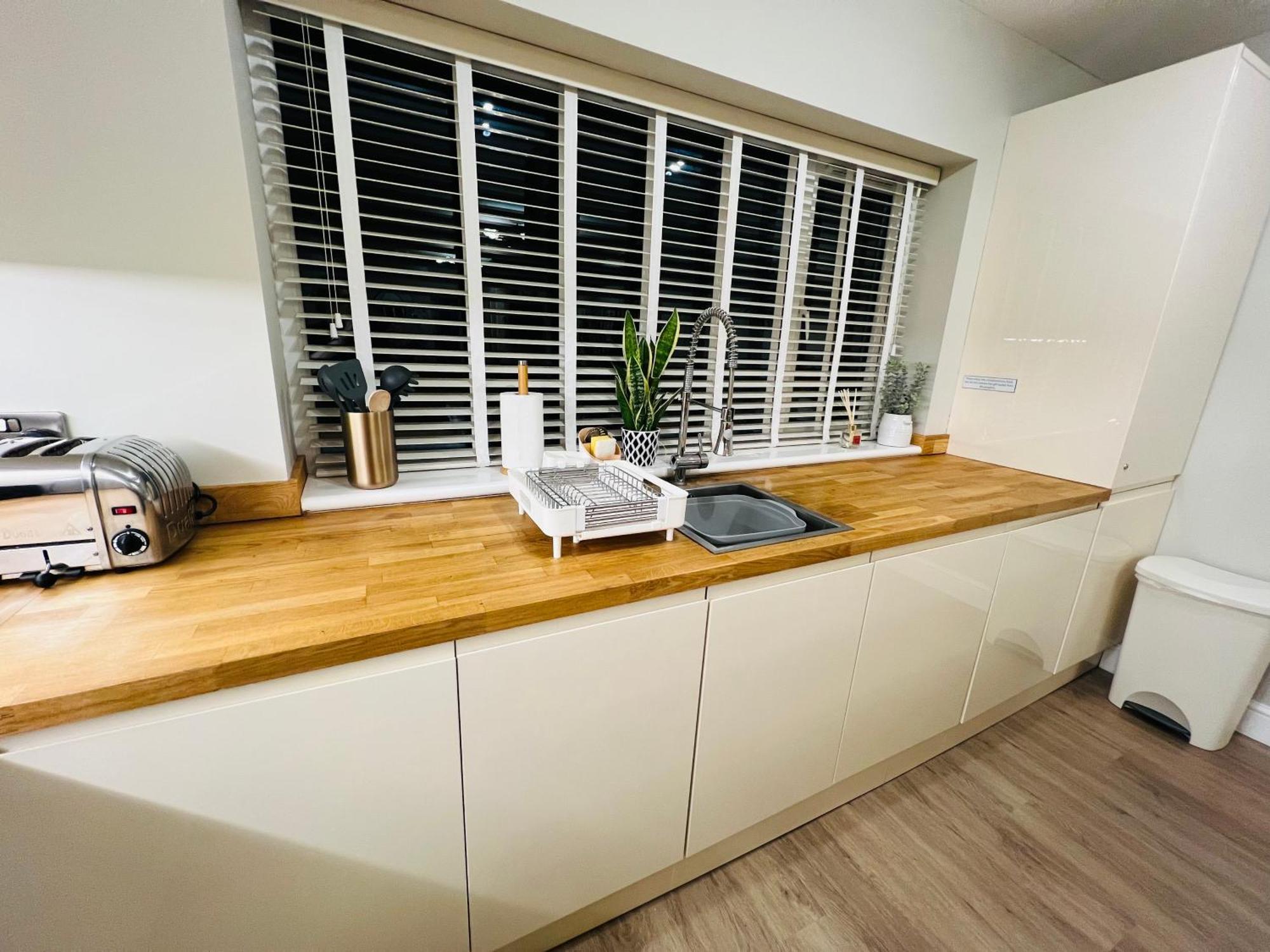 The Duplex Margate With Deck & Living Space Air Conditioning Exteriér fotografie
